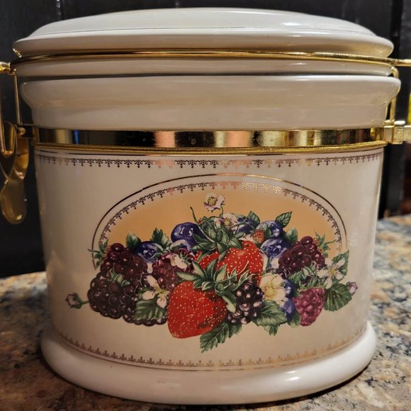 2010 Knotts Berry Farm Oval Cookie Jar - Really Sweet Addition - Picture 7 of 10